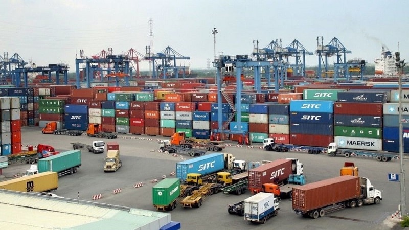 Transporting Chinese goods to Vietnam by container